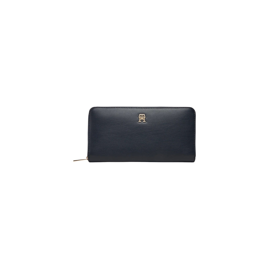 Tommy Hilfiger Women's Wallets