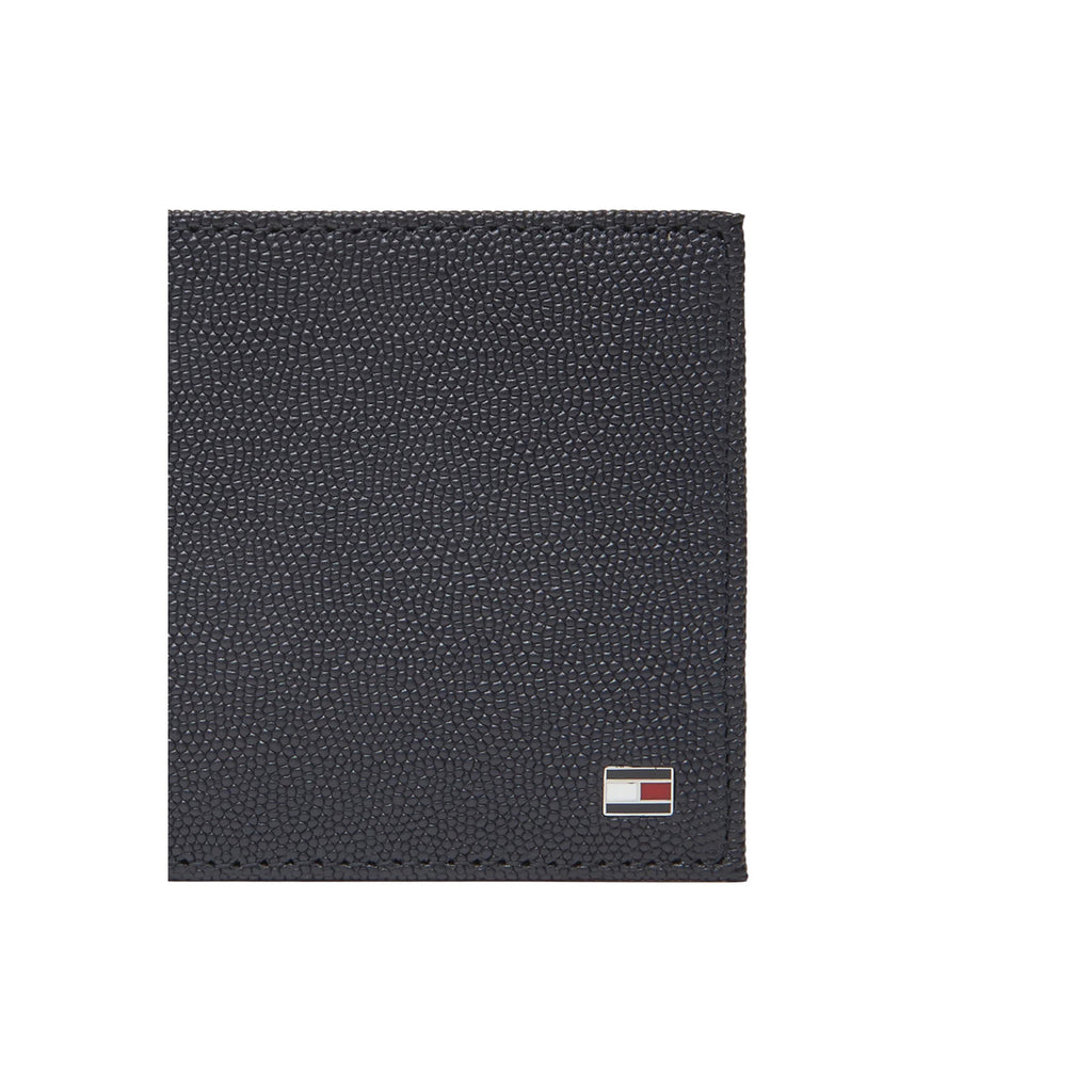 Tommy Hilfiger Men's Wallets