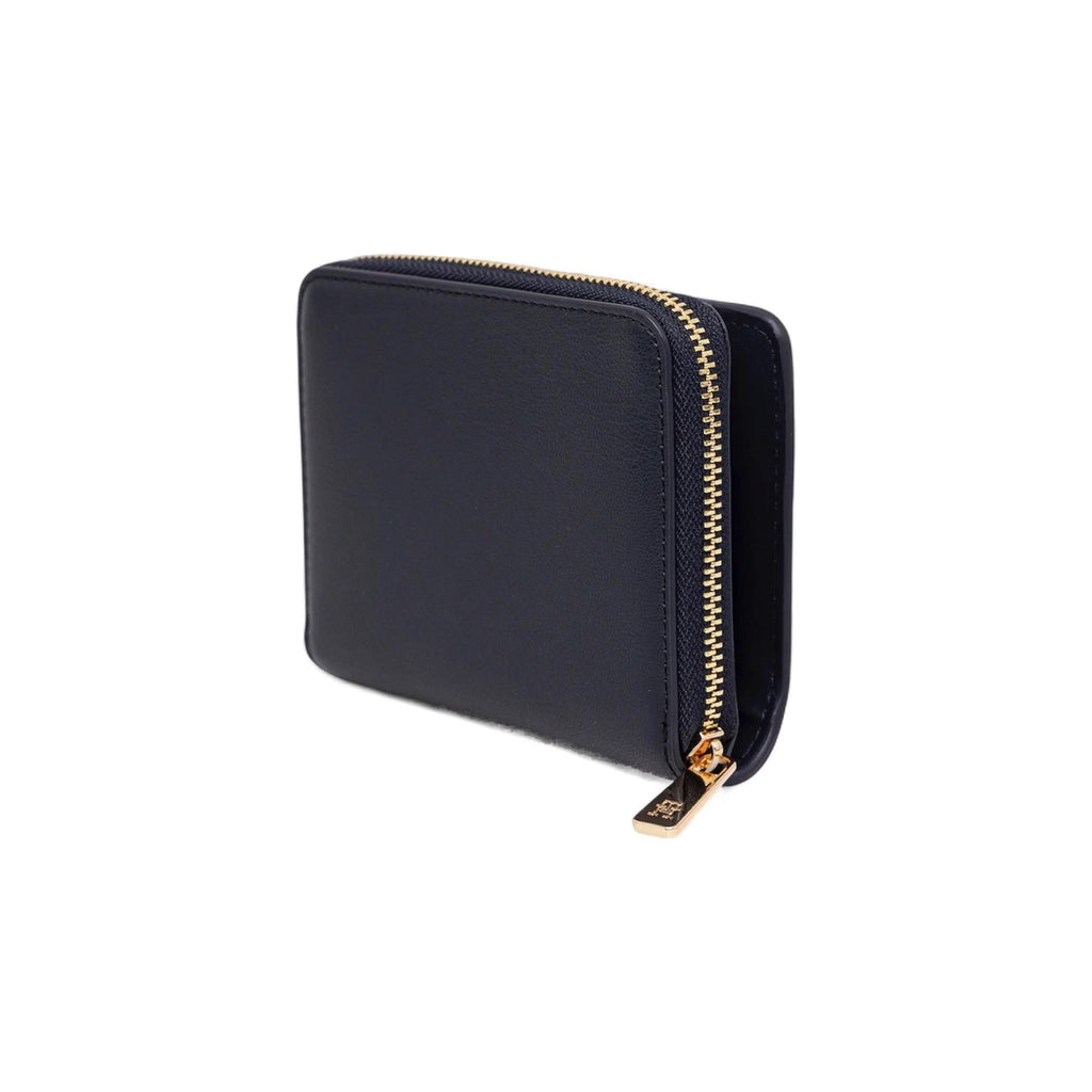 Tommy Hilfiger Women's Wallets